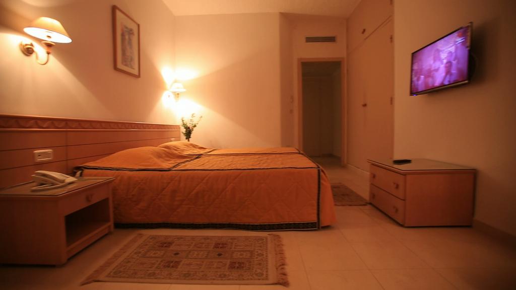 Hotel Les Palmiers Monastir Buitenkant foto