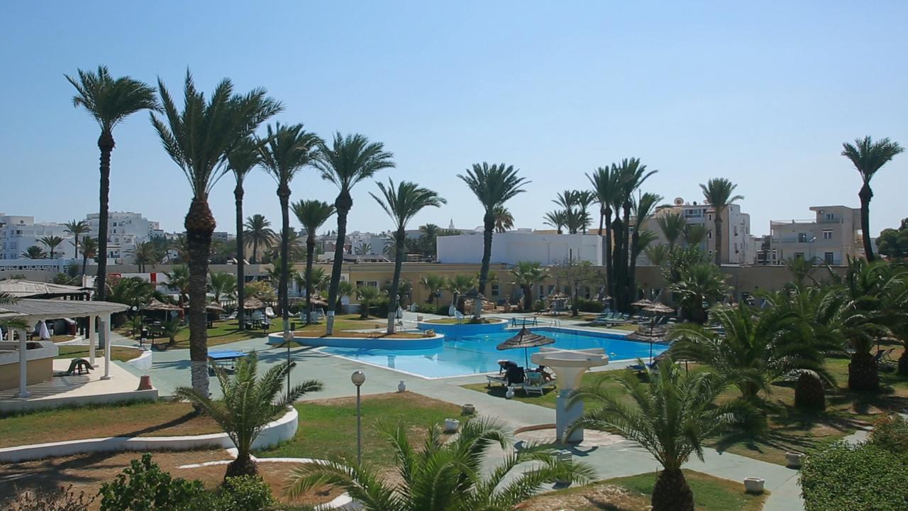 Hotel Les Palmiers Monastir Buitenkant foto