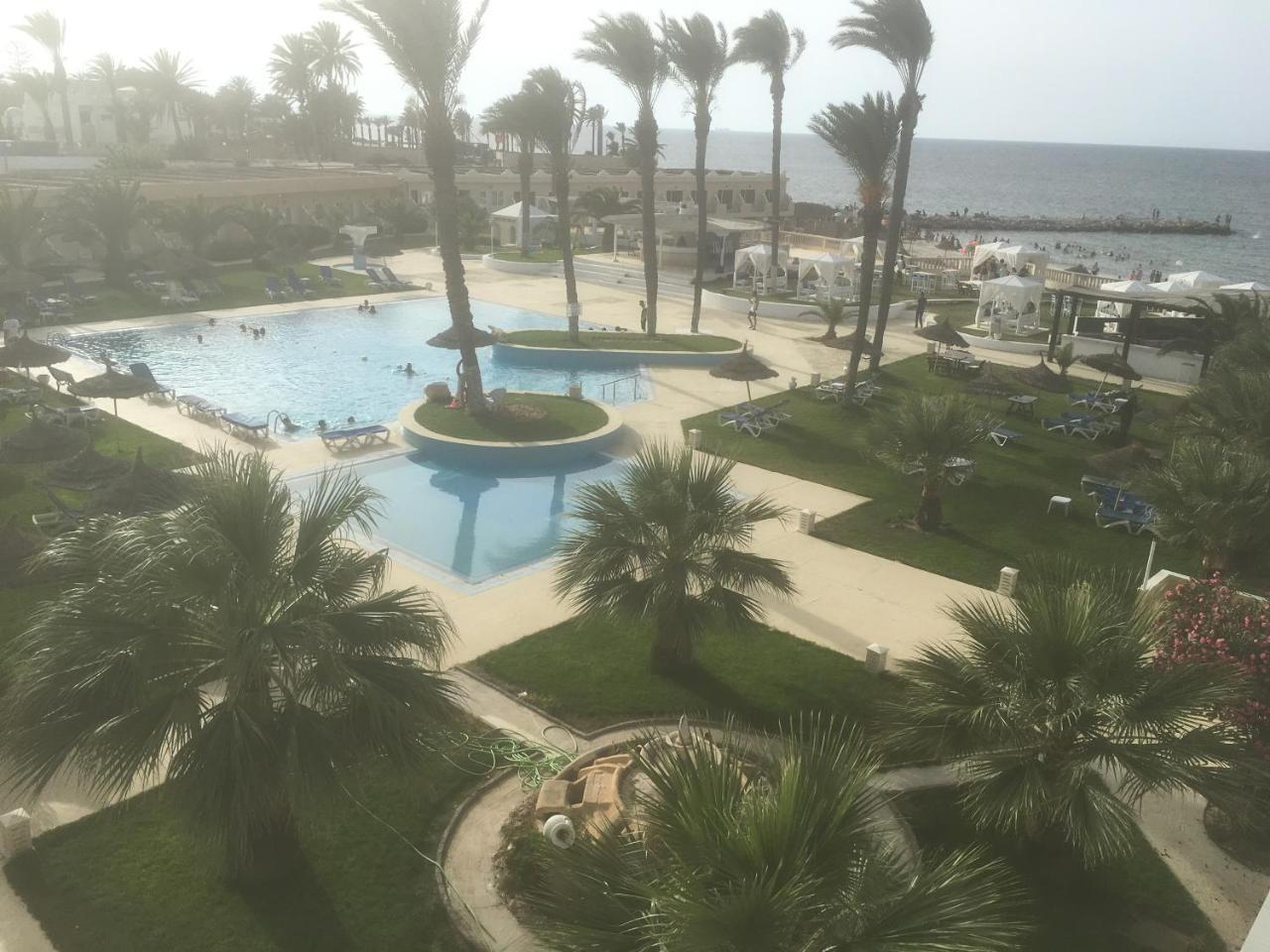 Hotel Les Palmiers Monastir Buitenkant foto