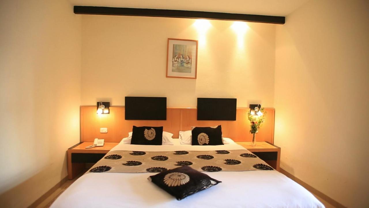 Hotel Les Palmiers Monastir Buitenkant foto