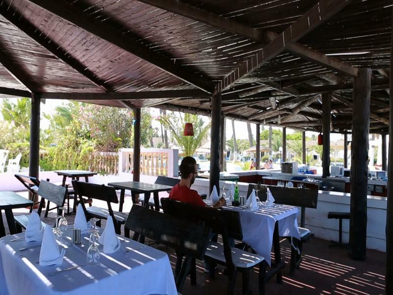 Hotel Les Palmiers Monastir Buitenkant foto