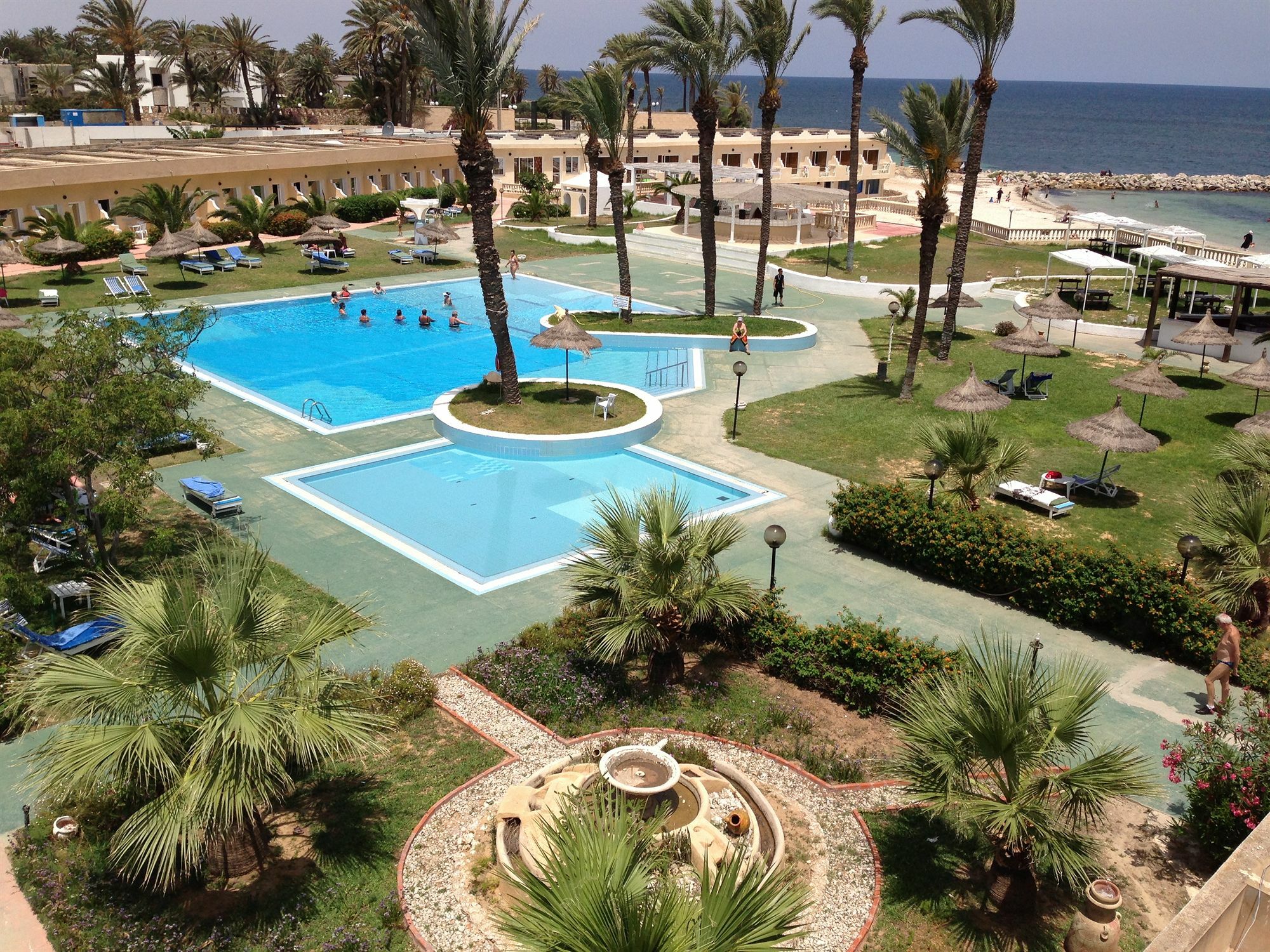 Hotel Les Palmiers Monastir Buitenkant foto