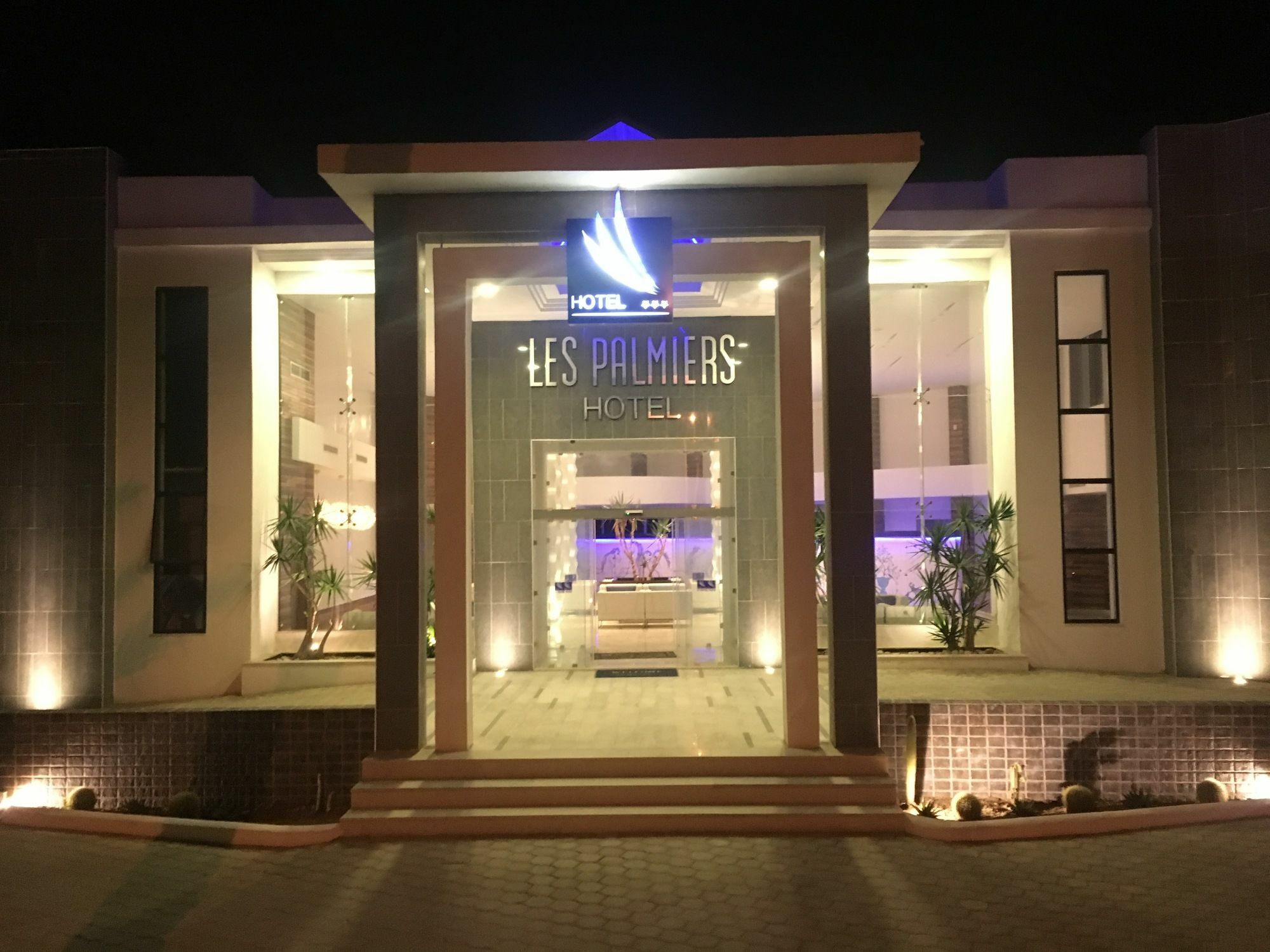 Hotel Les Palmiers Monastir Buitenkant foto